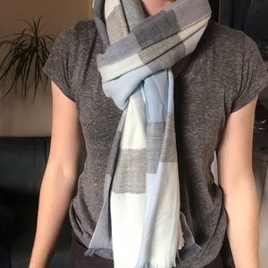 Really soft scarf